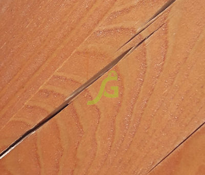 Трещины на древесине более чем 2 мм