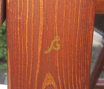 Допустимые Трещины на древесине