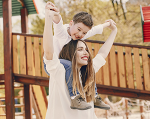 Дело за малым, устанавливаем детскую площадку! Дело за малым, устанавливаем детскую площадку! - IgraGrad