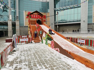 Как правильно залить зимнюю деревянную горку перед эксплуатацией Как правильно залить зимнюю деревянную горку перед эксплуатацией - IgraGrad